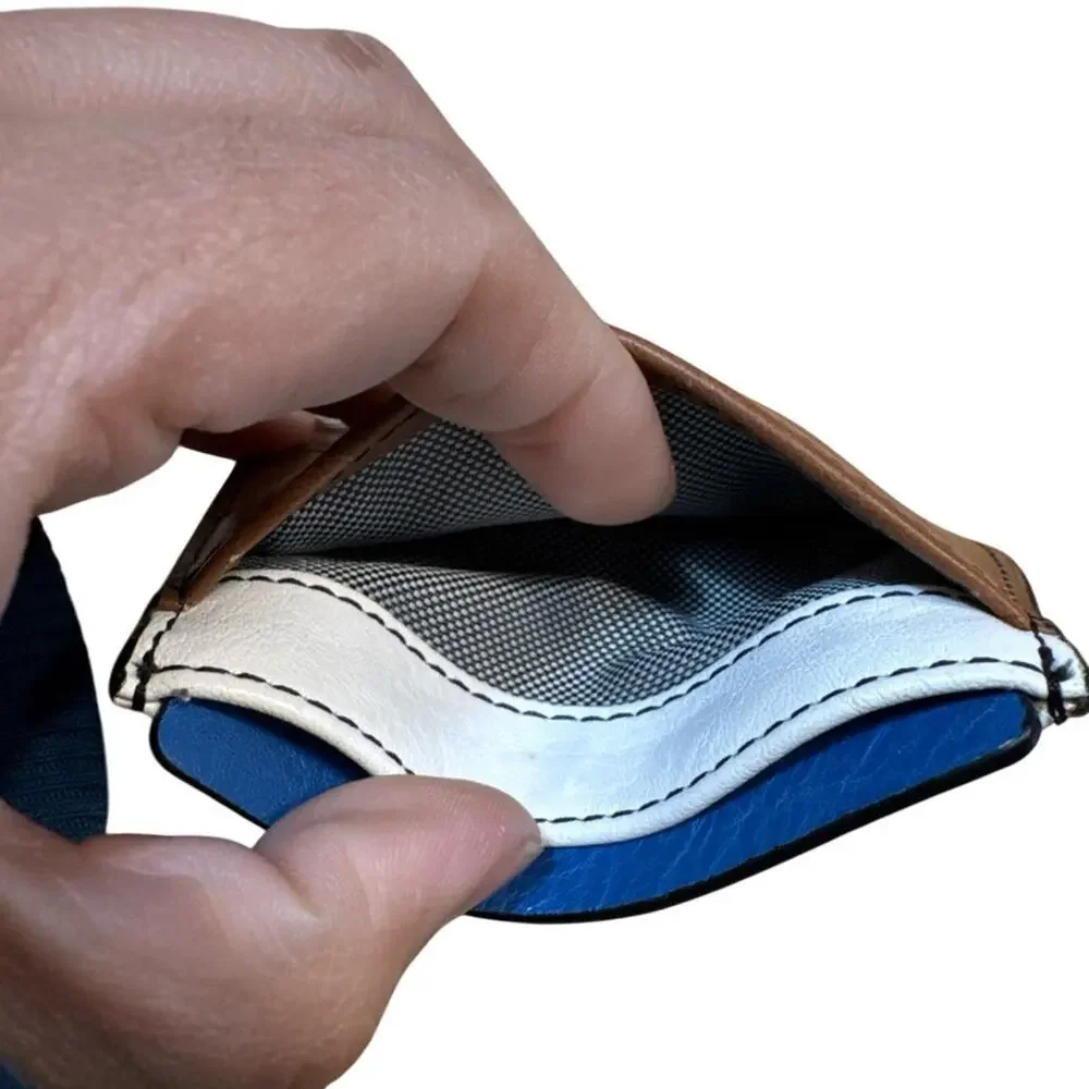 Fossil Leather 4 card Slot WALLET‎ BROWN / White/Blue  classic stitching